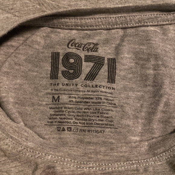 Womens Coca Cola Tops Coca-Cola 1971 The Unity Collection Tee - Picture 3 of 3